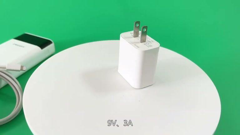2023 Hot sale 20W Wallplug GaN Type C Fast Charger Adapter for iphone samsung, China factory